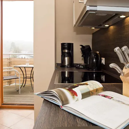 Kaisers Vis A Vis - 08 Lägenhet *